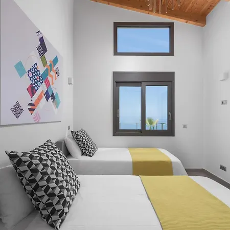 Villa Kathisma Bay - Luxury - Helios